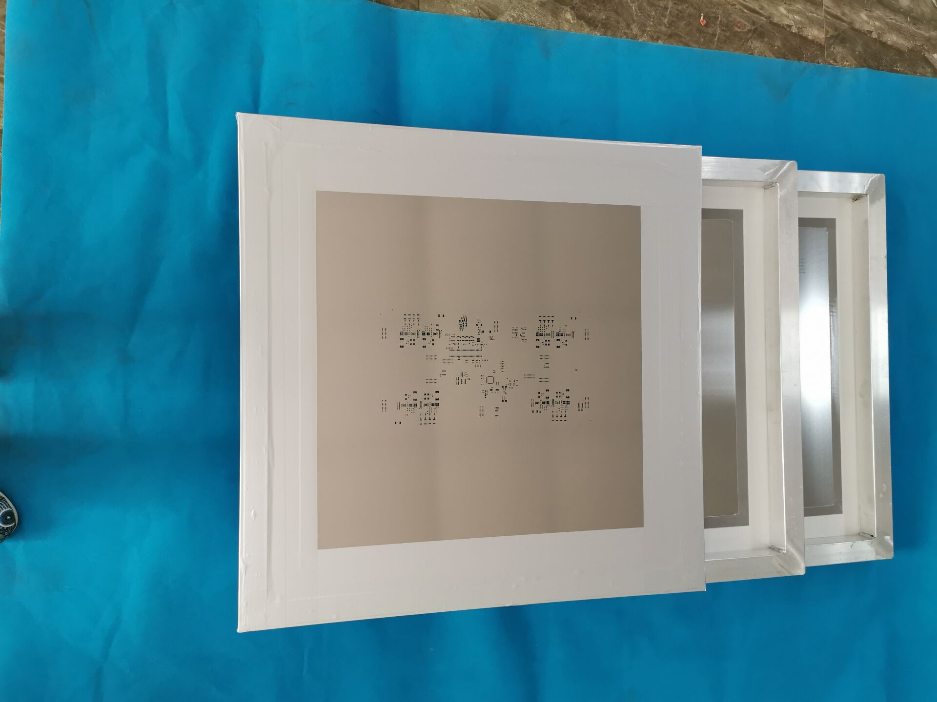 What are the advantages of SMT stencil?